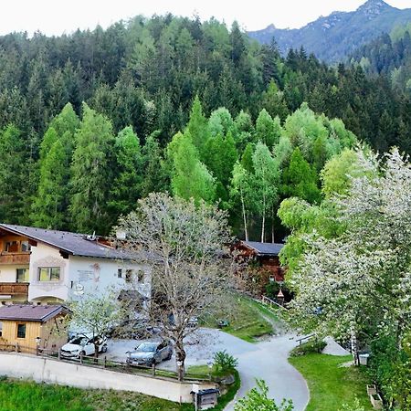 Pension Riese Neustift im Stubaital Luaran gambar